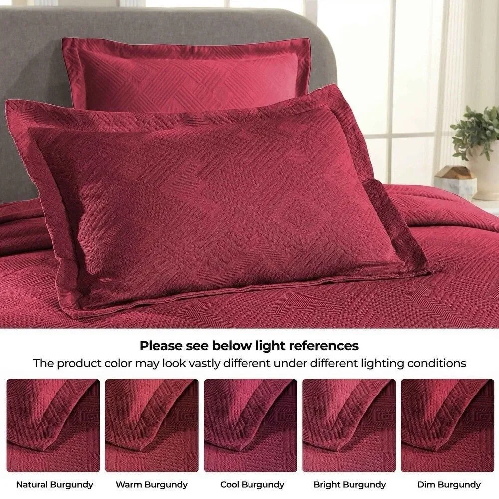 Superior 3PC Queen Cotton Geometric Fret Jacquard Matelassé Bedspread Set